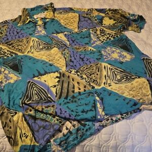 Vibrant Geometric Button-Up Shirt Short Sleeve